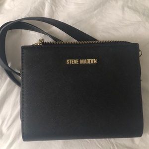 Black Steve Madden crossbody bag